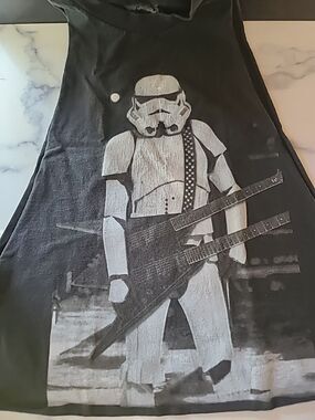 Star Wars Size Medium Shirt Used